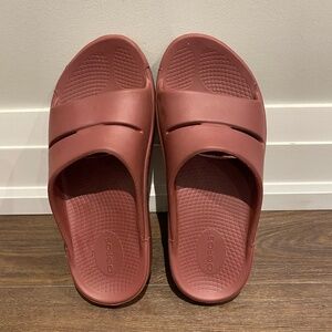 Oofos women's OOaah slide sandal